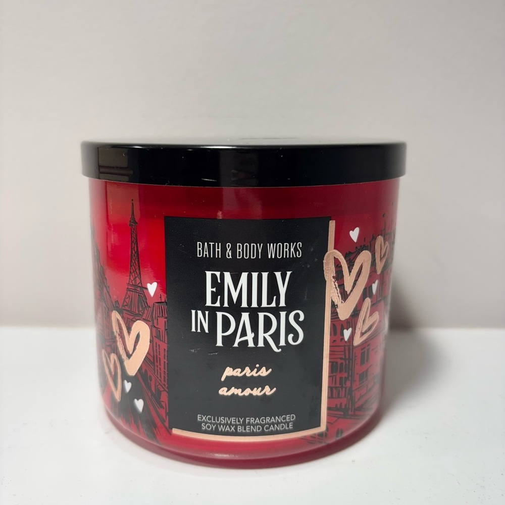 Bath & Body Works Emily in Paris Amour Three Wick Candle